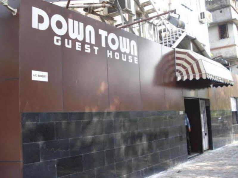 Down Town pensión Calcuta Exterior foto